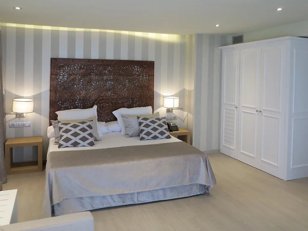 ** Bed & Breakfast Serennia Exclusive Rooms Barcelona Spanien