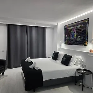 Urban Spaces Apart Otel